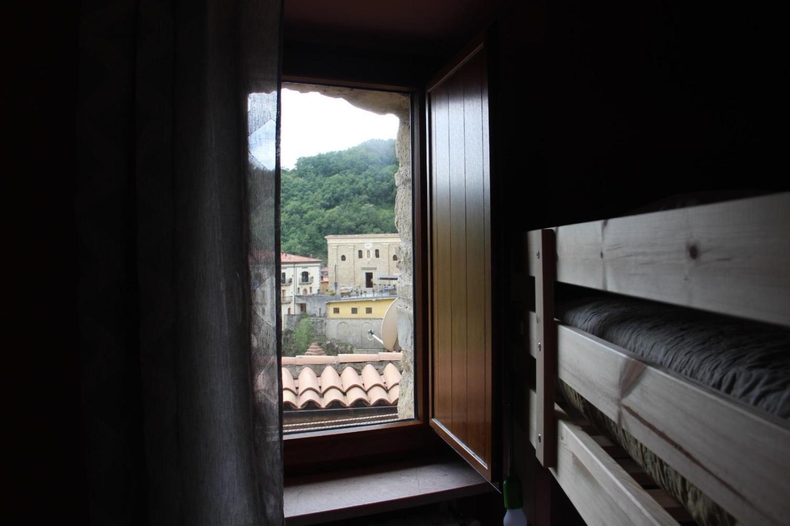 Casa Vacanze Sud E Magia Castelmezzano Exterior foto